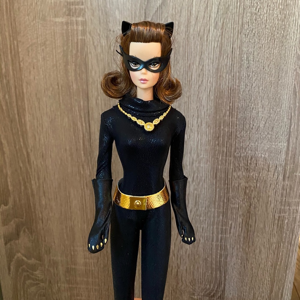 Barbie Collector Catwoman Classic